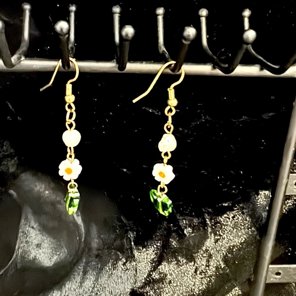 DANGLING EARRINGS | Gold, Faux Pearl, & Green Butterflies - Picture 3 of 9